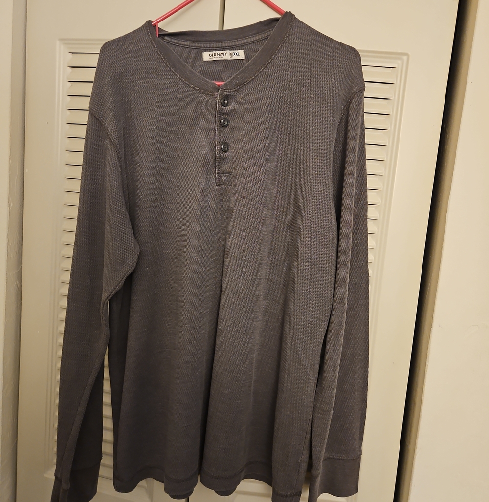 Old Navy Men's Long-Sleeve Henley Shirt - Charcoal Gray